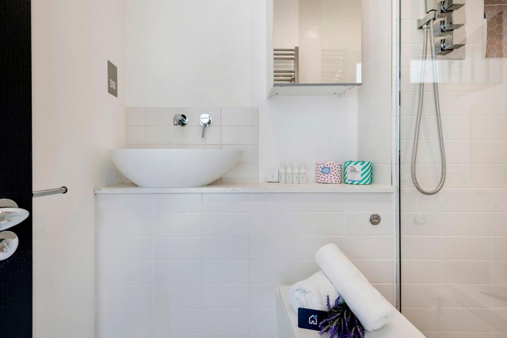 Modern And Bright Highgate Gem Apartment London Ngoại thất bức ảnh